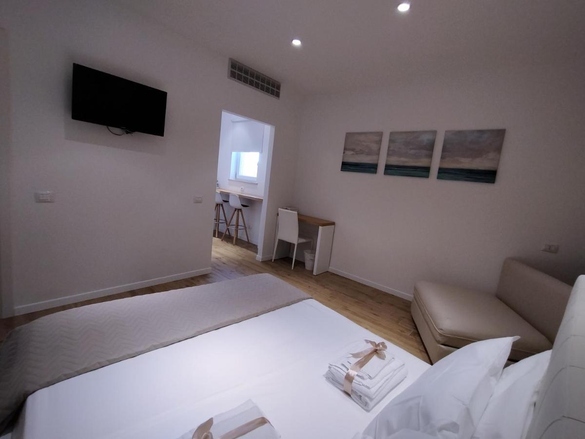 Seabed Superior Rooms Термолі Екстер'єр фото