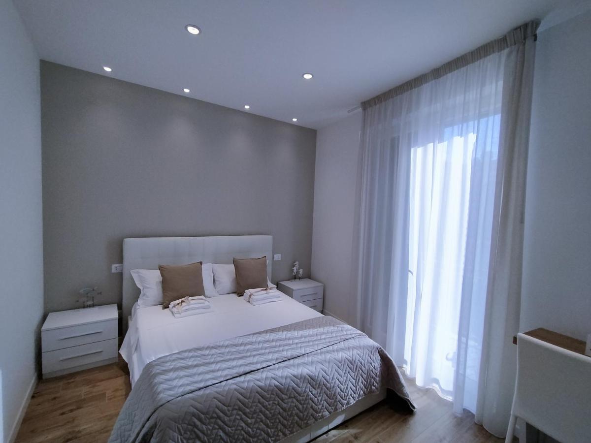 Seabed Superior Rooms Термолі Номер фото