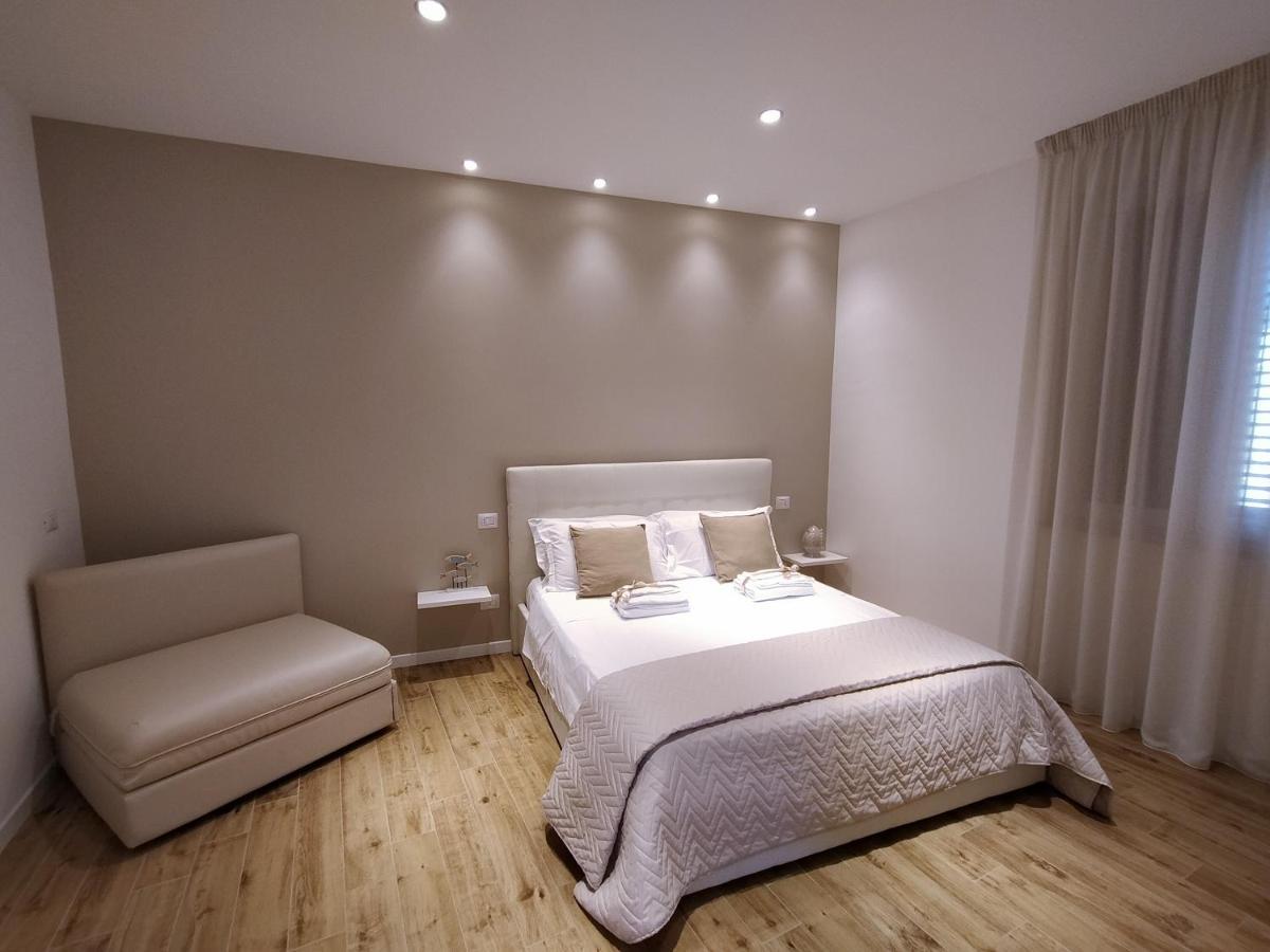 Seabed Superior Rooms Термолі Екстер'єр фото